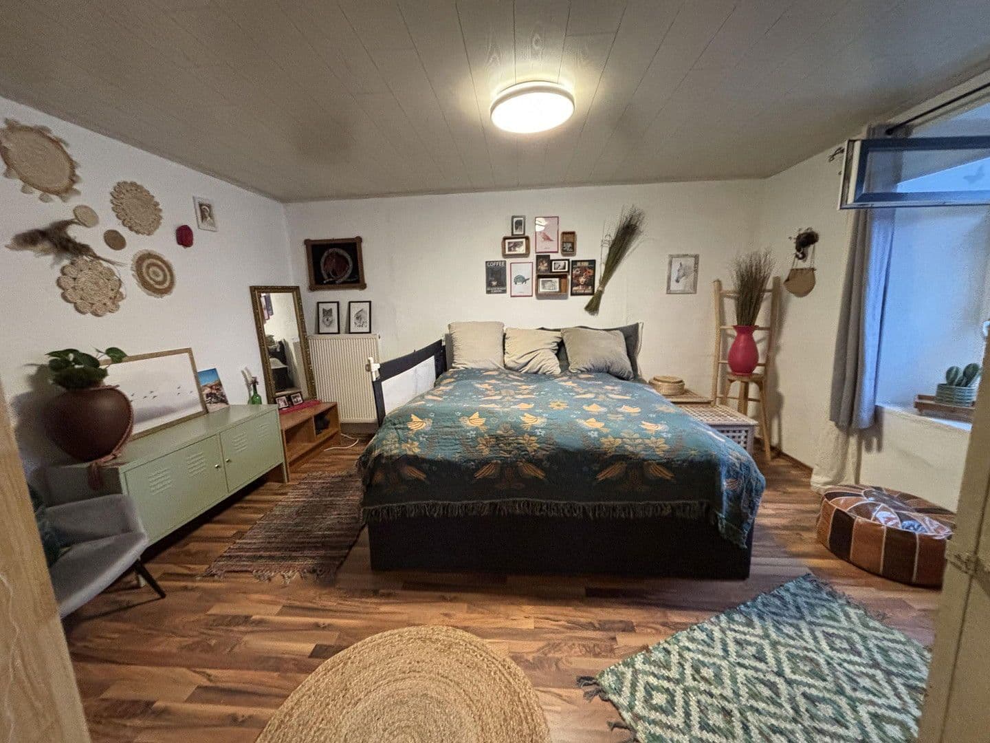 Predaj domu 260 m², pozemek 1.600 m², Veldenzer Straße 14, Gornhausen, Porýnie-Falcko Predaj domu 260 m², pozemek 1.600 m², Veldenzer Straße 14, Gornhausen, Porýnie-Falcko