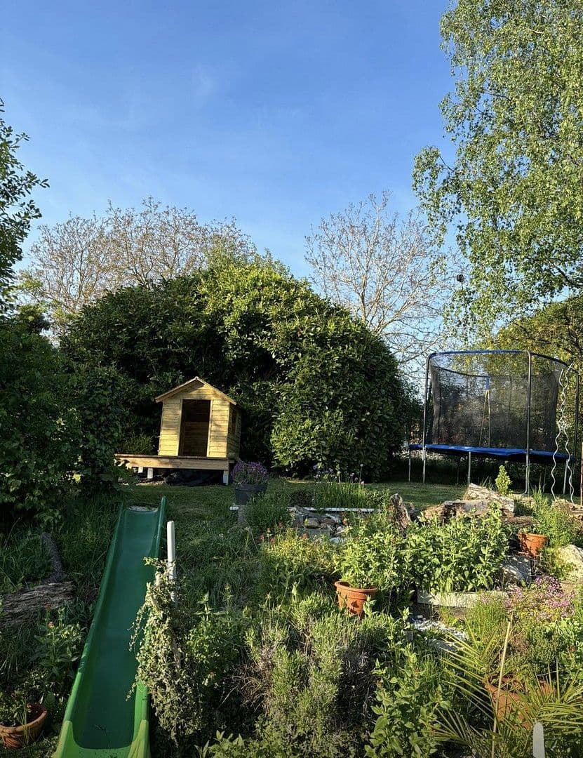 Predaj domu 260 m², pozemek 1.600 m², Veldenzer Straße 14, Gornhausen, Porýnie-Falcko Predaj domu 260 m², pozemek 1.600 m², Veldenzer Straße 14, Gornhausen, Porýnie-Falcko