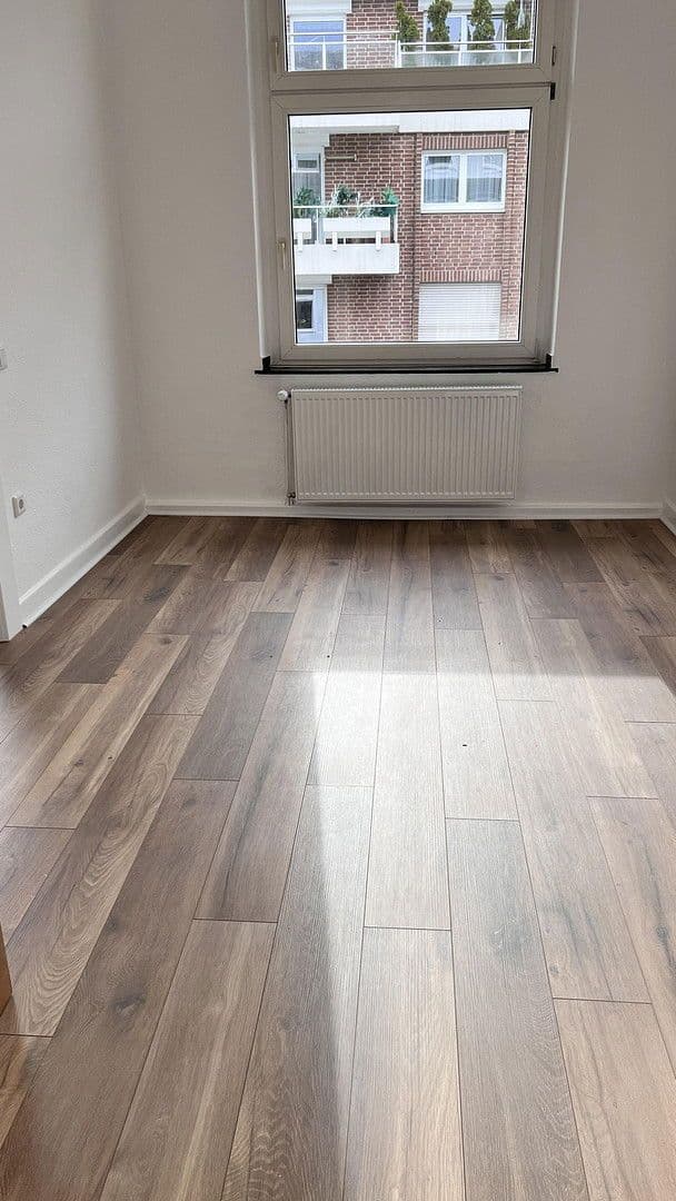 Prenájom bytu 2-izbový 66 m², Düsseldorf, Severné Porýnie - Westfálsko Prenájom bytu 2-izbový 66 m², Düsseldorf, Severné Porýnie - Westfálsko