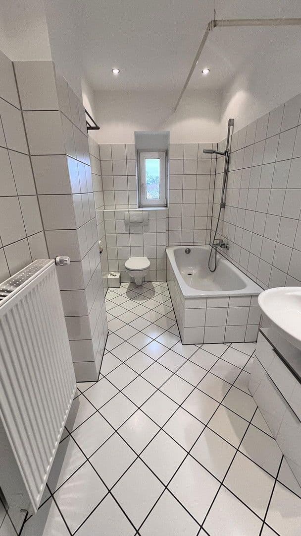 Prenájom bytu 2-izbový 66 m², Düsseldorf, Severné Porýnie - Westfálsko Prenájom bytu 2-izbový 66 m², Düsseldorf, Severné Porýnie - Westfálsko