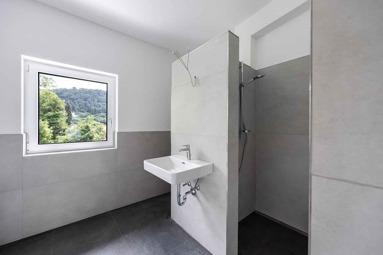 Prenájom bytu 3-izbový 97 m², Sulzbachstr. 50, Oberndorf am Neckar, Bádensko-Wurttembersko Prenájom bytu 3-izbový 97 m², Sulzbachstr. 50, Oberndorf am Neckar, Bádensko-Wurttembersko