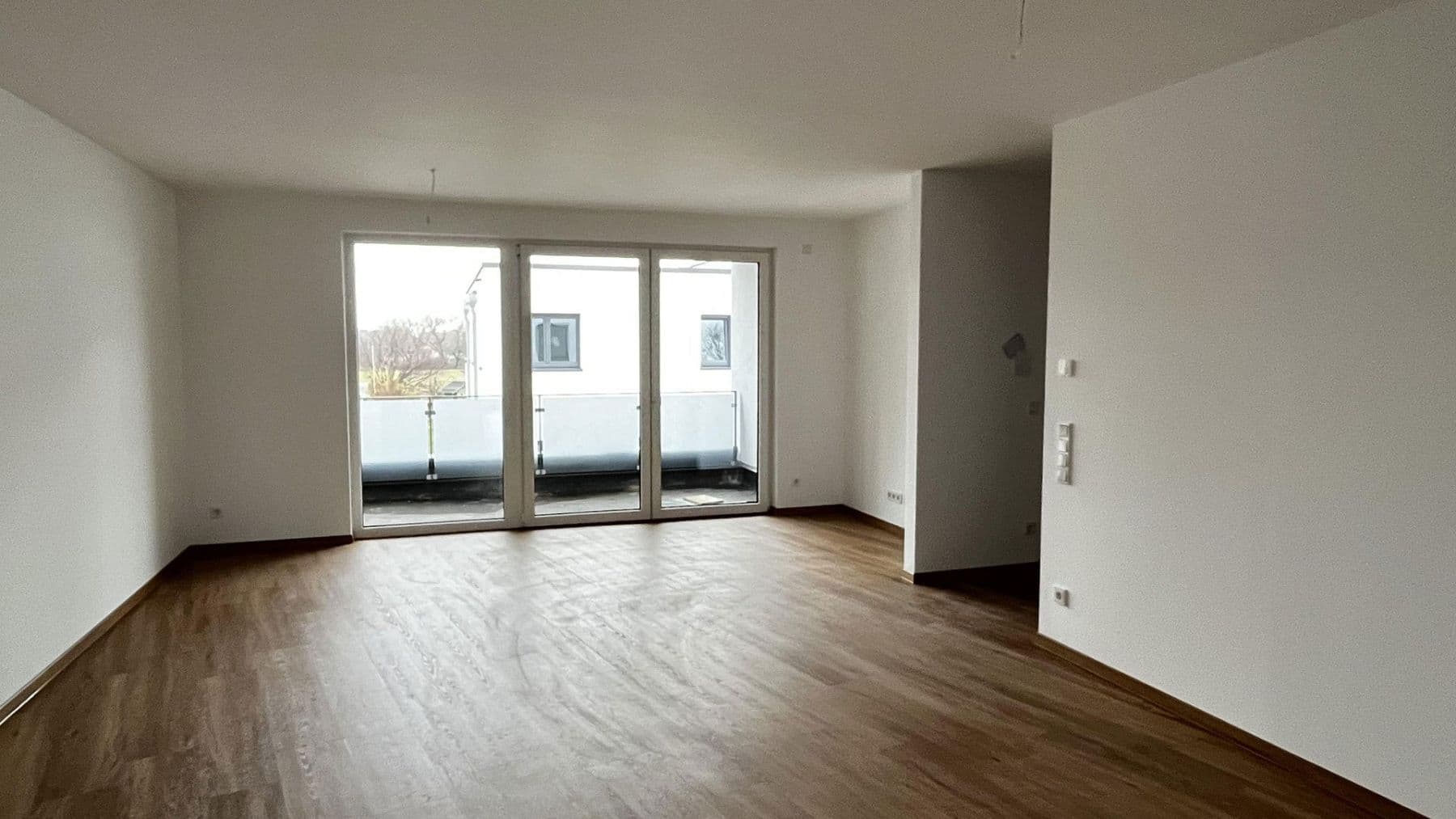 Prenájom bytu 4-izbový 94 m², Seligenstadt, Hesensko Prenájom bytu 4-izbový 94 m², Seligenstadt, Hesensko