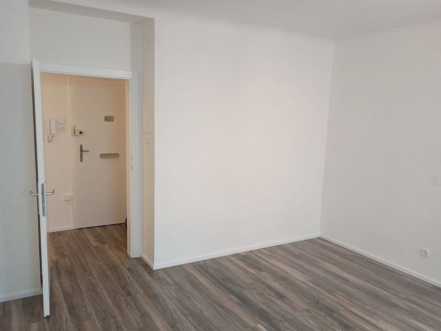 Prenájom bytu 2-izbový 68 m², Wien, Viedeň Prenájom bytu 2-izbový 68 m², Wien, Viedeň
