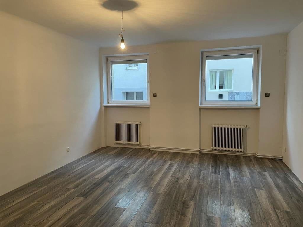 Prenájom bytu 2-izbový 68 m², Wien, Viedeň Prenájom bytu 2-izbový 68 m², Wien, Viedeň