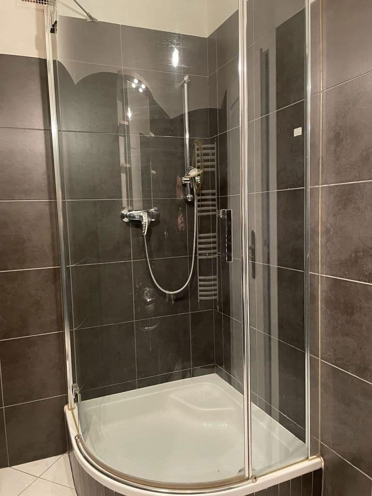 Prenájom bytu 2-izbový 68 m², Wien, Viedeň Prenájom bytu 2-izbový 68 m², Wien, Viedeň