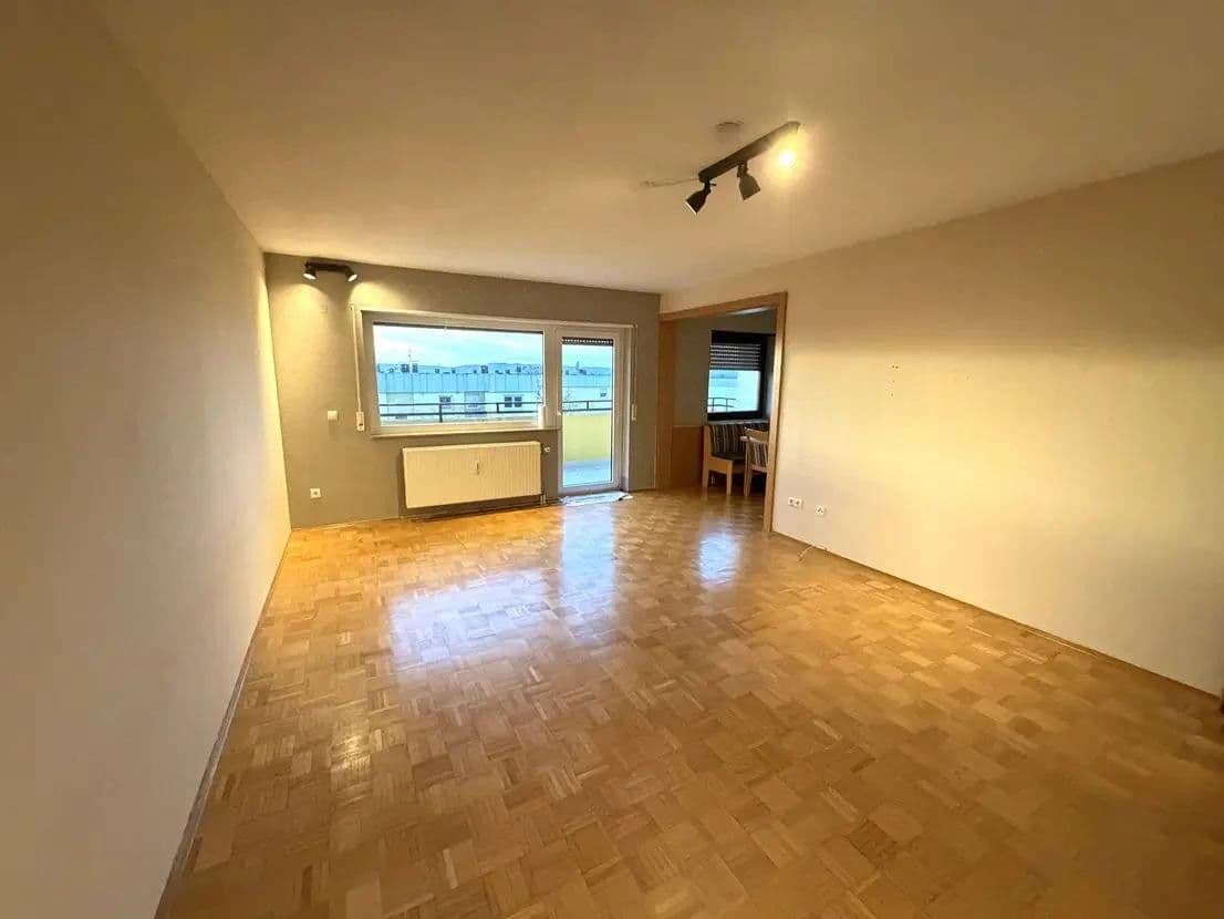 Prenájom bytu 3-izbový 90 m², Friedrich-Naumann Straße 17, Ludwigshafen am Rhein, Porýnie-Falcko Prenájom bytu 3-izbový 90 m², Friedrich-Naumann Straße 17, Ludwigshafen am Rhein, Porýnie-Falcko