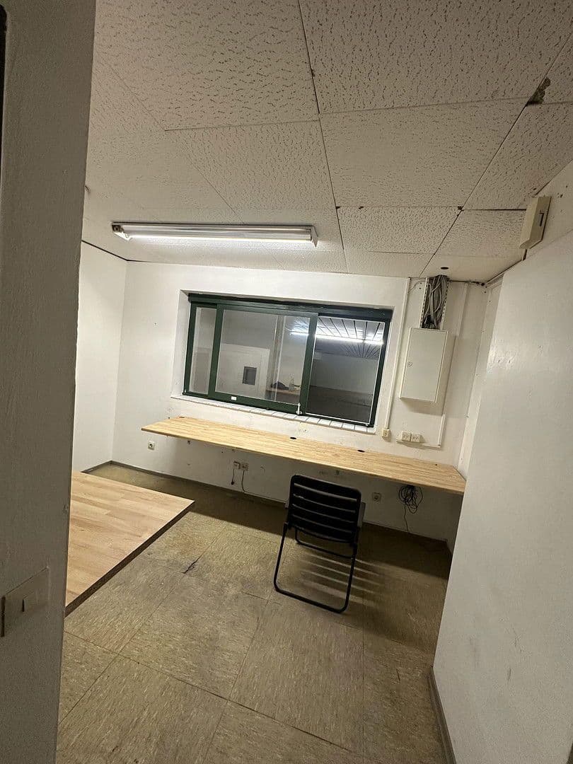 Prenájom nebytového priestoru 1.232 m², MierendorffWeg 19, Essen, Severné Porýnie - Westfálsko Prenájom nebytového priestoru 1.232 m², MierendorffWeg 19, Essen, Severné Porýnie - Westfálsko