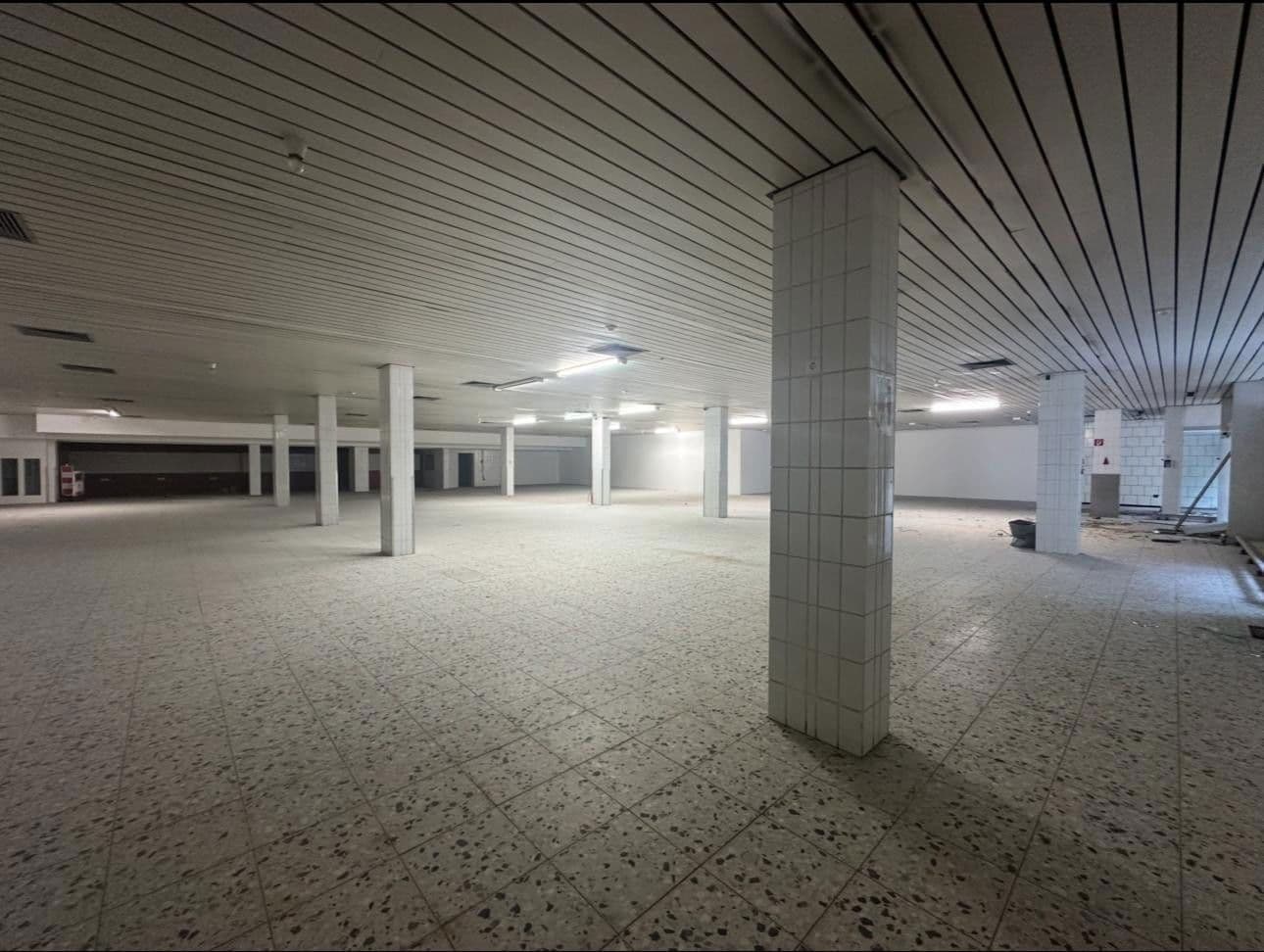 Prenájom nebytového priestoru 1.232 m², MierendorffWeg 19, Essen, Severné Porýnie - Westfálsko Prenájom nebytového priestoru 1.232 m², MierendorffWeg 19, Essen, Severné Porýnie - Westfálsko