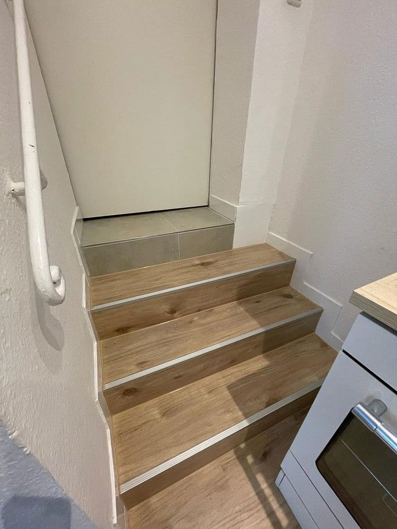 Prenájom bytu 2-izbový 59 m², Schiersteiner Straße 8, Wiesbaden, Hesensko Prenájom bytu 2-izbový 59 m², Schiersteiner Straße 8, Wiesbaden, Hesensko