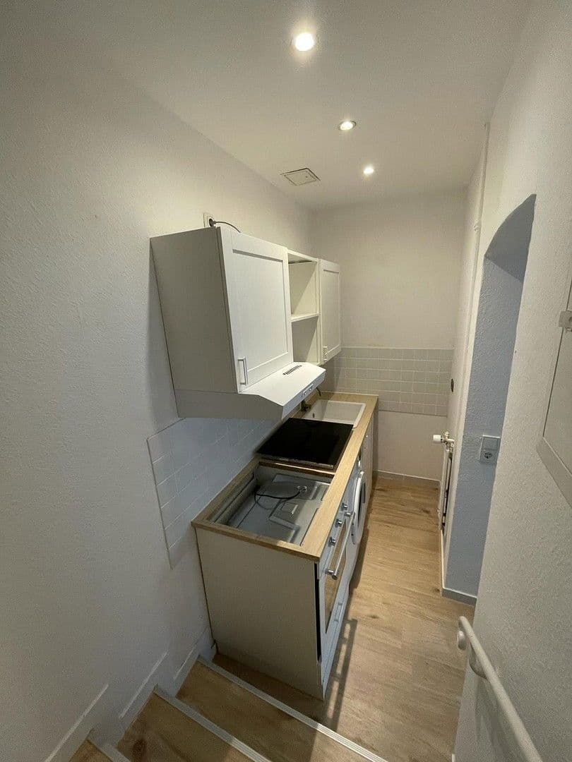 Prenájom bytu 2-izbový 59 m², Schiersteiner Straße 8, Wiesbaden, Hesensko Prenájom bytu 2-izbový 59 m², Schiersteiner Straße 8, Wiesbaden, Hesensko