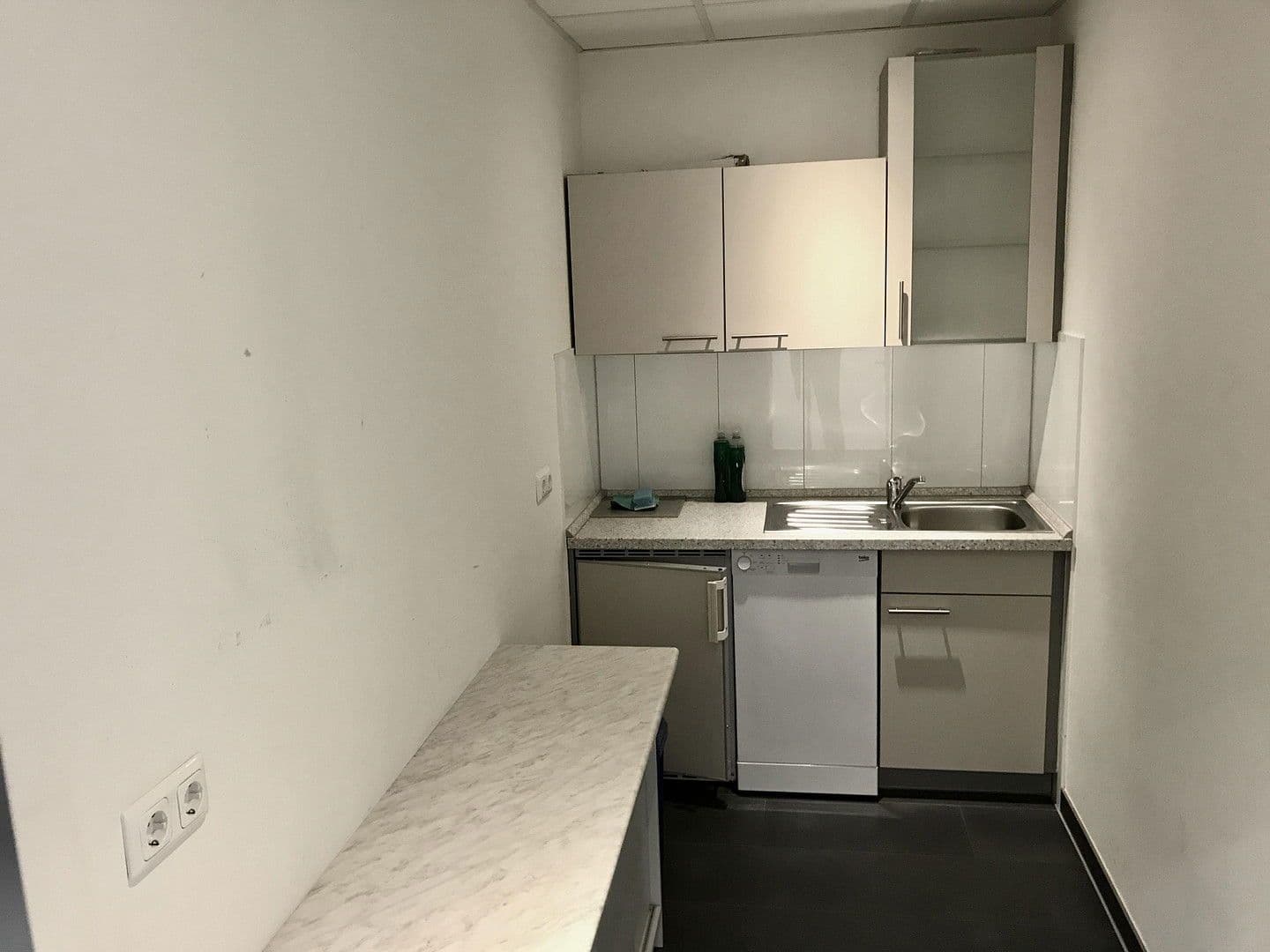 Prenájom kancelárie 220 m², Hamburg, Hamburg Prenájom kancelárie 220 m², Hamburg, Hamburg