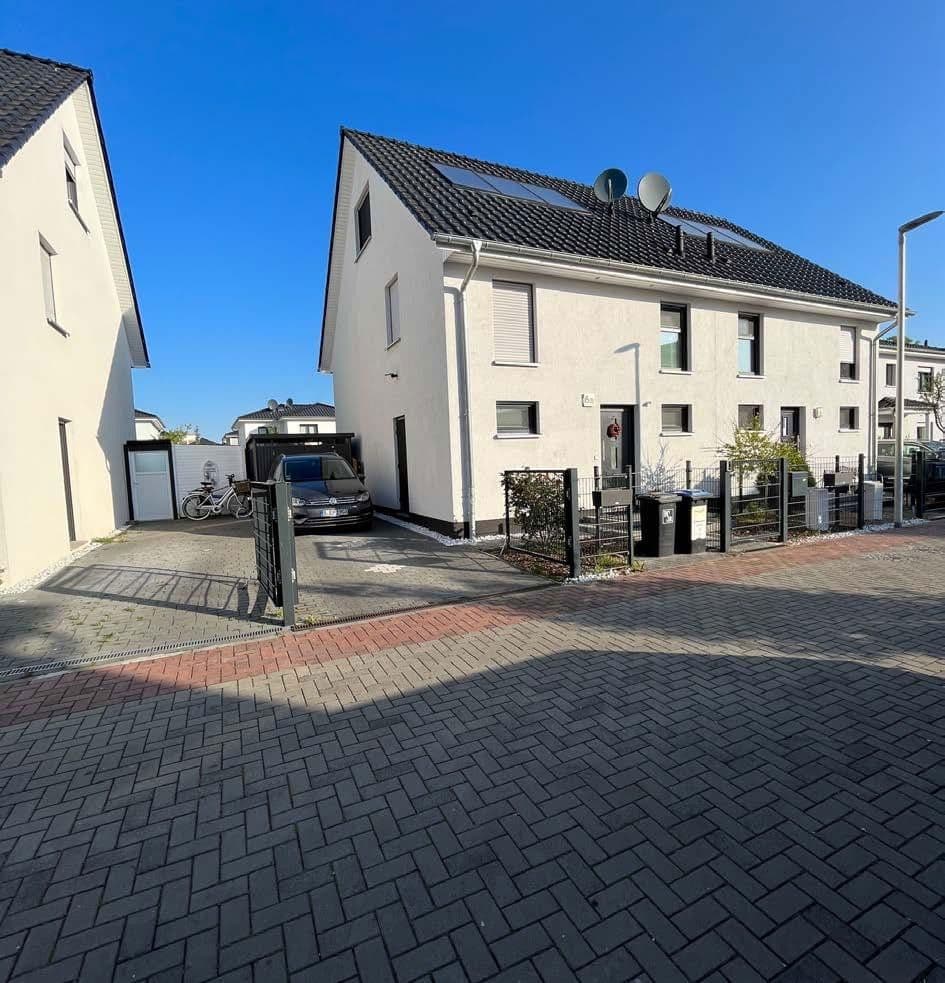 Predaj domu 139 m², pozemek 293 m², Silberdistelweg, 6a, Berlin, Berlín Predaj domu 139 m², pozemek 293 m², Silberdistelweg, 6a, Berlin, Berlín