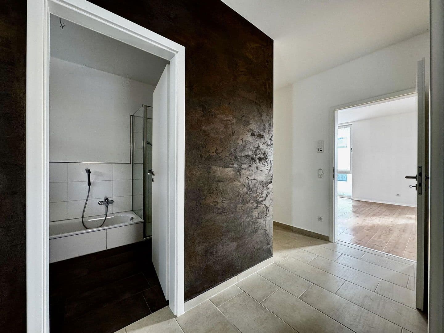 Prenájom bytu 3-izbový 90 m², Bräugaßl 10, Hemau, Bavorsko Prenájom bytu 3-izbový 90 m², Bräugaßl 10, Hemau, Bavorsko