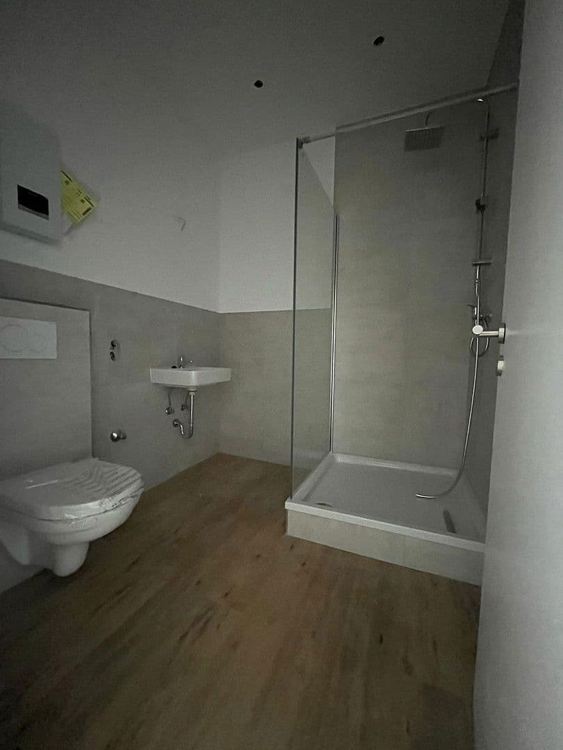 Prenájom bytu 3-izbový 65 m², Alter Deutscher Ring 35, Krefeld, Severné Porýnie - Westfálsko Prenájom bytu 3-izbový 65 m², Alter Deutscher Ring 35, Krefeld, Severné Porýnie - Westfálsko