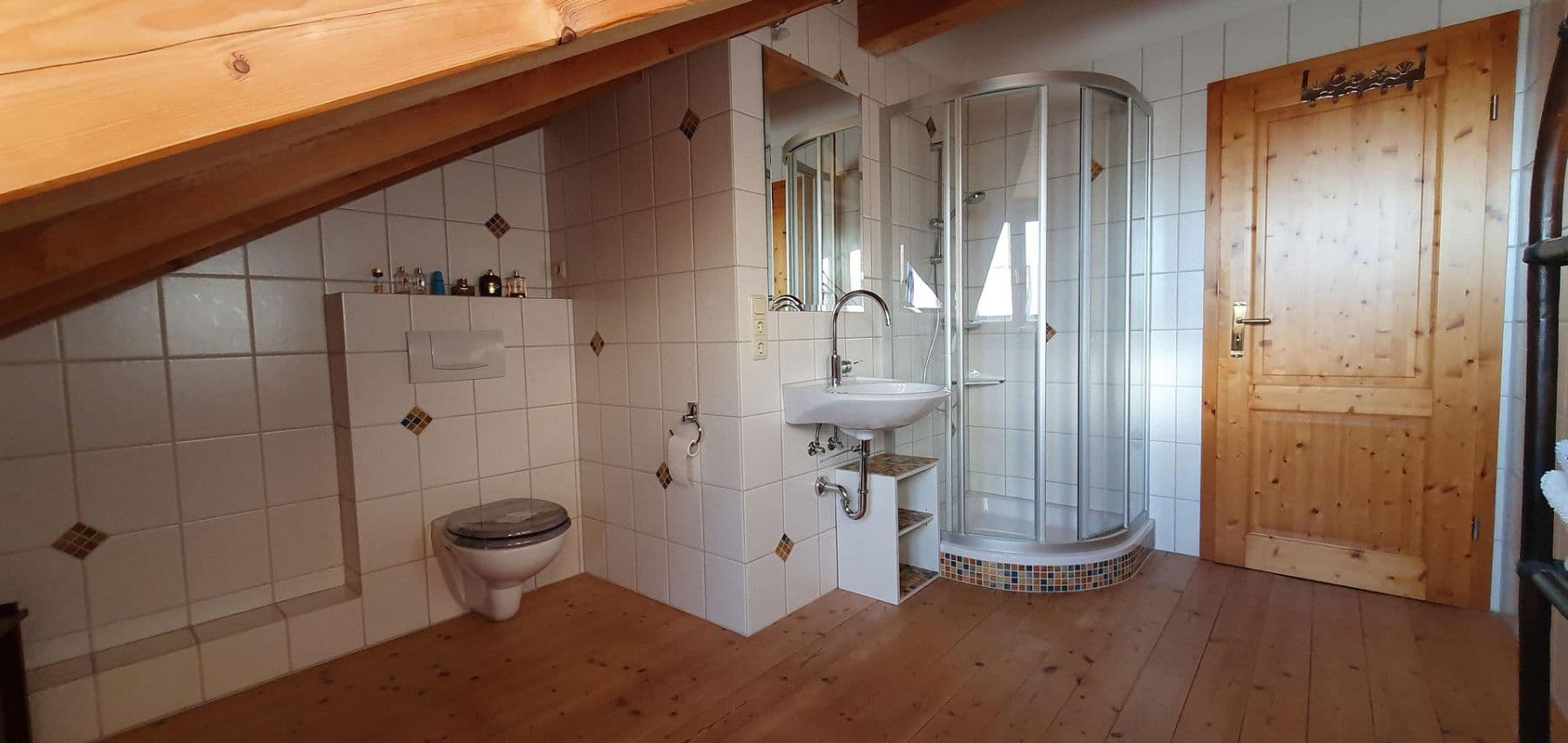 Predaj domu 160 m², pozemek 387 m², Steinhöring OT Abersdorf, Bavorsko Predaj domu 160 m², pozemek 387 m², Steinhöring OT Abersdorf, Bavorsko