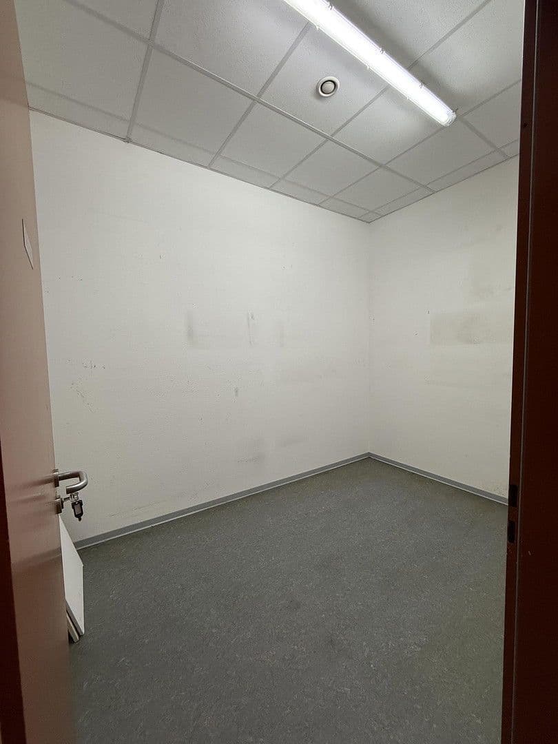 Prenájom nebytového priestoru 128 m², Berliner Platz 1, ludwigshafen, Porýnie-Falcko Prenájom nebytového priestoru 128 m², Berliner Platz 1, ludwigshafen, Porýnie-Falcko