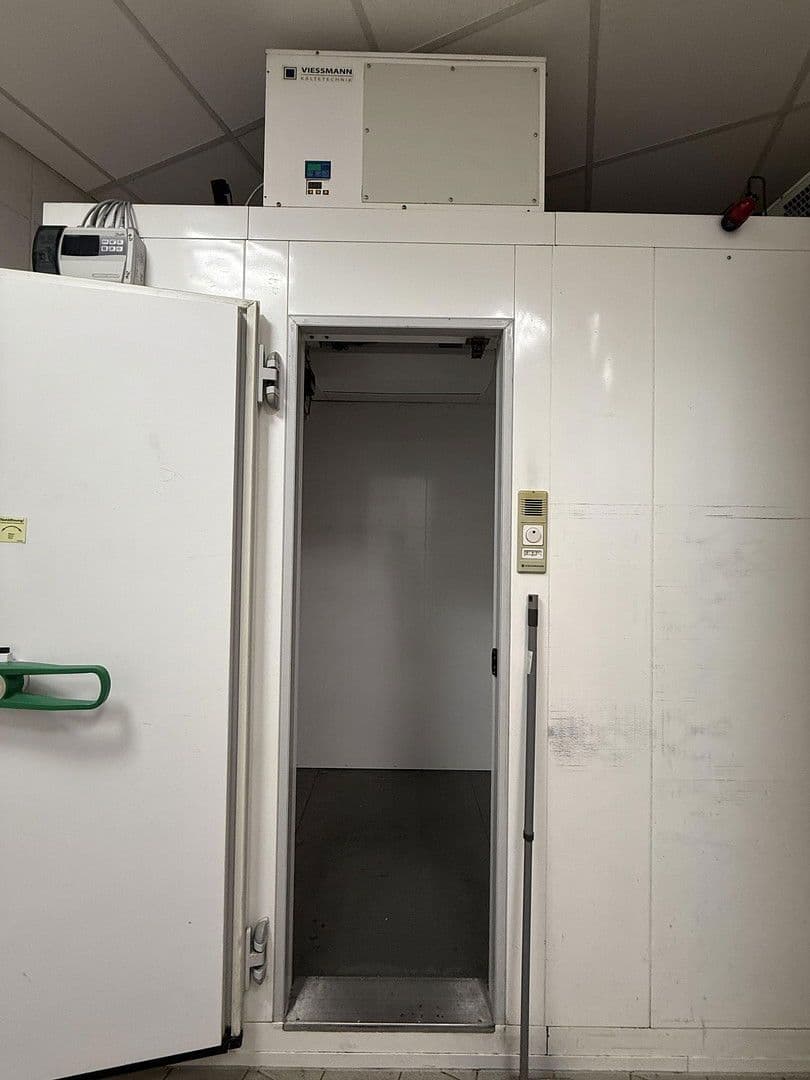 Prenájom nebytového priestoru 128 m², Berliner Platz 1, ludwigshafen, Porýnie-Falcko Prenájom nebytového priestoru 128 m², Berliner Platz 1, ludwigshafen, Porýnie-Falcko