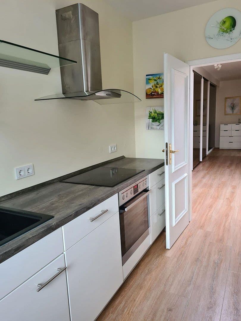 Prenájom bytu 2-izbový 70 m², Hamburg, Hamburg Prenájom bytu 2-izbový 70 m², Hamburg, Hamburg