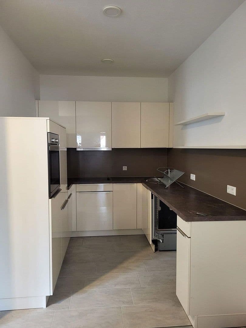 Prenájom bytu 2-izbový 62 m², Brunnenweg 3, Loßburg, Bádensko-Wurttembersko Prenájom bytu 2-izbový 62 m², Brunnenweg 3, Loßburg, Bádensko-Wurttembersko