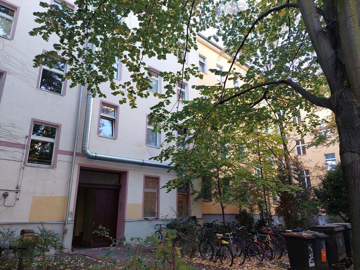 Prenájom nebytového priestoru 84 m², Berlin, Berlín Prenájom nebytového priestoru 84 m², Berlin, Berlín