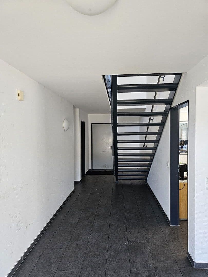 Predaj nebytového priestoru 2.800 m², Bremen, Brémy Predaj nebytového priestoru 2.800 m², Bremen, Brémy