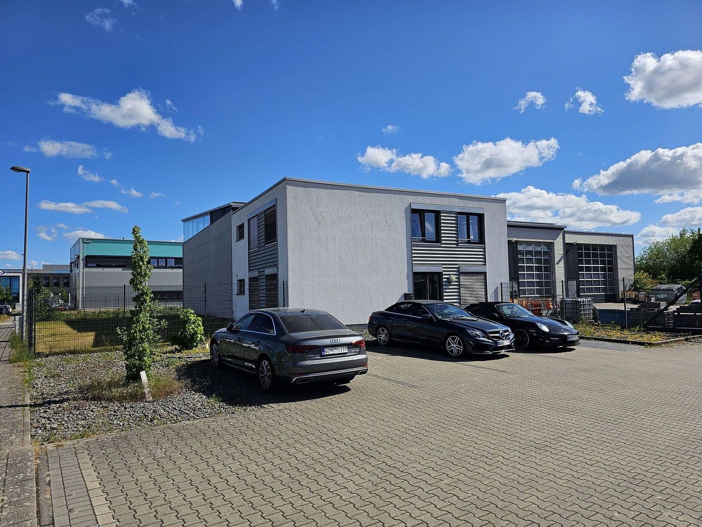 Predaj nebytového priestoru 2.800 m², Bremen, Brémy Predaj nebytového priestoru 2.800 m², Bremen, Brémy