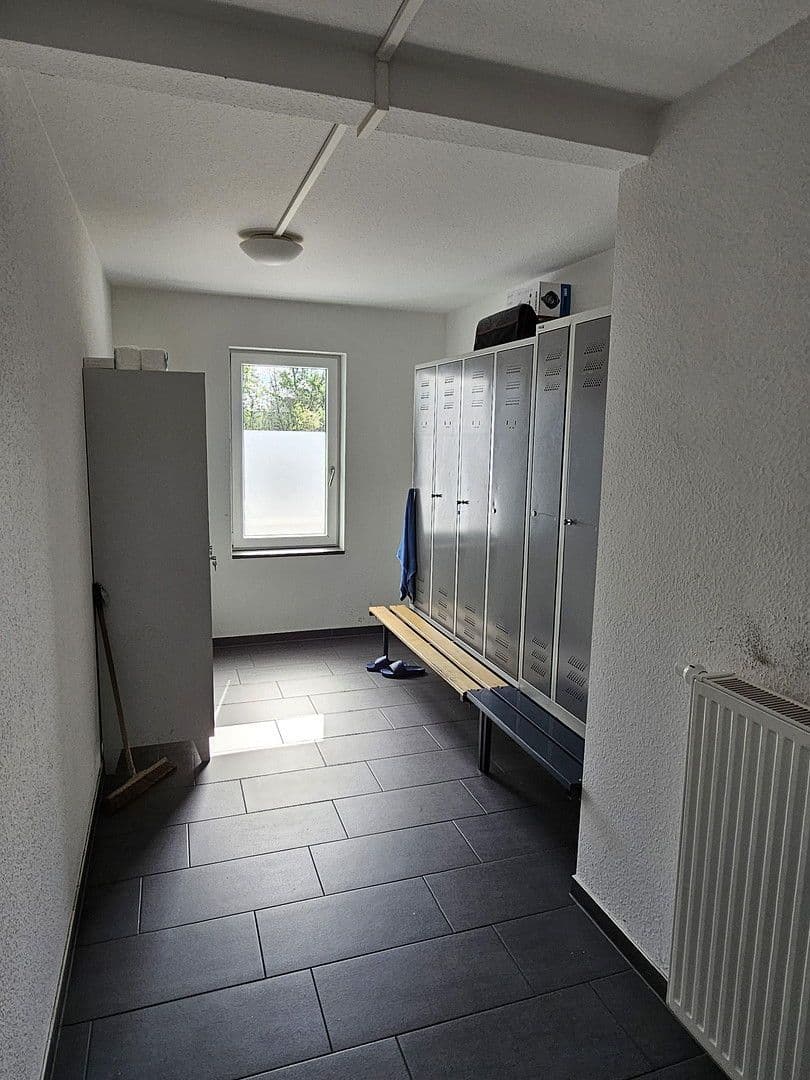 Predaj nebytového priestoru 2.800 m², Bremen, Brémy Predaj nebytového priestoru 2.800 m², Bremen, Brémy