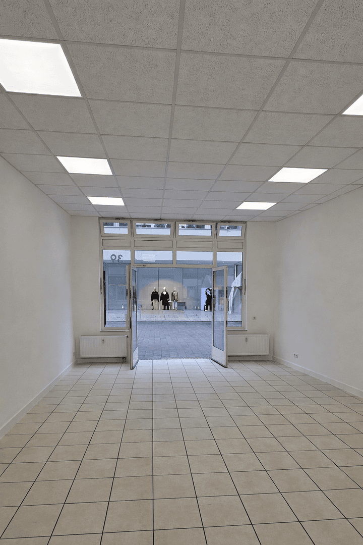 Prenájom nebytového priestoru 45 m², Ratingen, Severné Porýnie - Westfálsko Prenájom nebytového priestoru 45 m², Ratingen, Severné Porýnie - Westfálsko