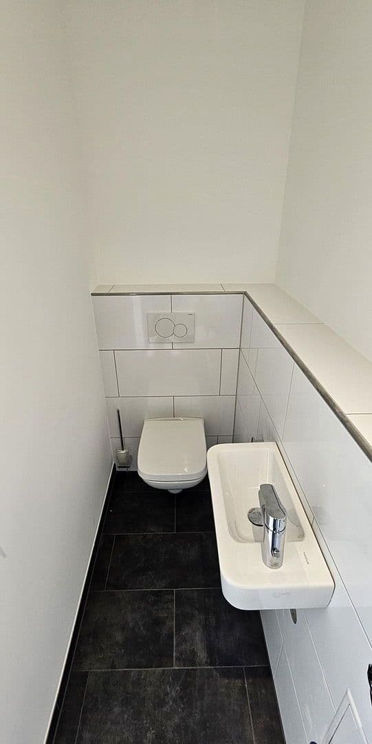 Prenájom nebytového priestoru 45 m², Ratingen, Severné Porýnie - Westfálsko Prenájom nebytového priestoru 45 m², Ratingen, Severné Porýnie - Westfálsko