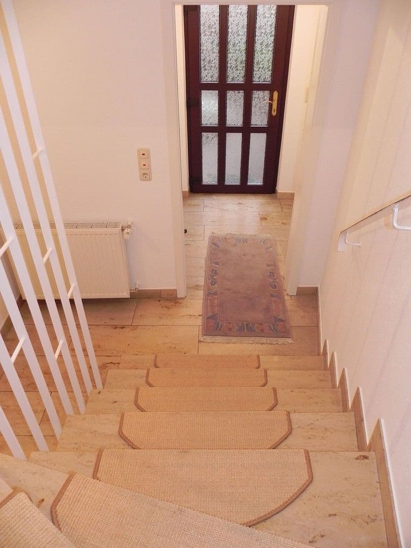 Prenájom bytu 3-izbový 97 m², Aschaffenburger Straße 50, Offenbach, Hesensko Prenájom bytu 3-izbový 97 m², Aschaffenburger Straße 50, Offenbach, Hesensko