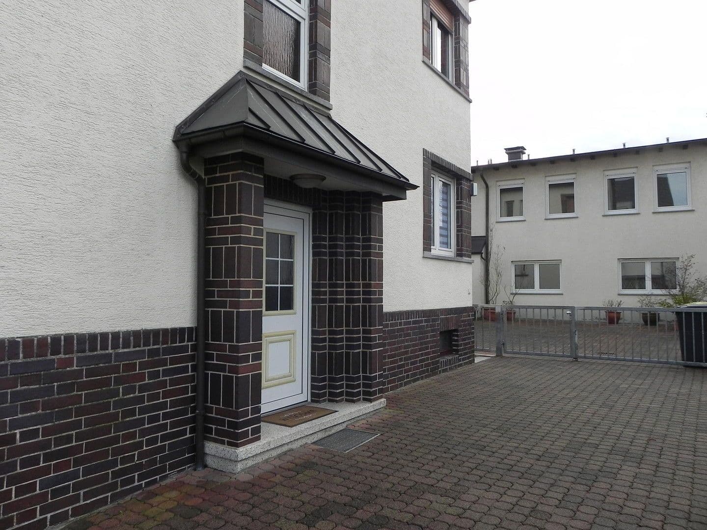 Prenájom bytu 3-izbový 97 m², Aschaffenburger Straße 50, Offenbach, Hesensko Prenájom bytu 3-izbový 97 m², Aschaffenburger Straße 50, Offenbach, Hesensko