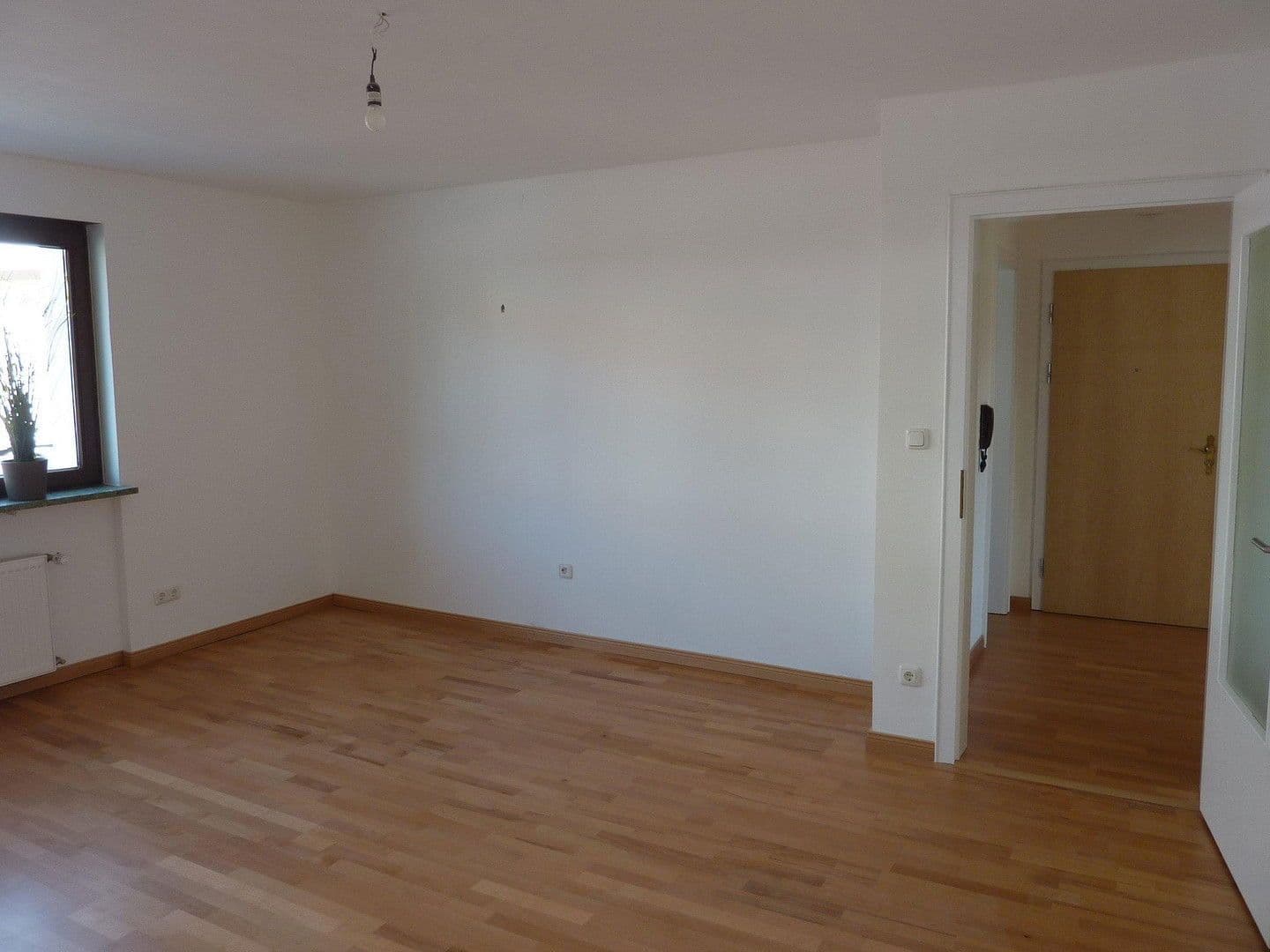 Prenájom bytu 2-izbový 68 m², Taunusstein, Hesensko Prenájom bytu 2-izbový 68 m², Taunusstein, Hesensko