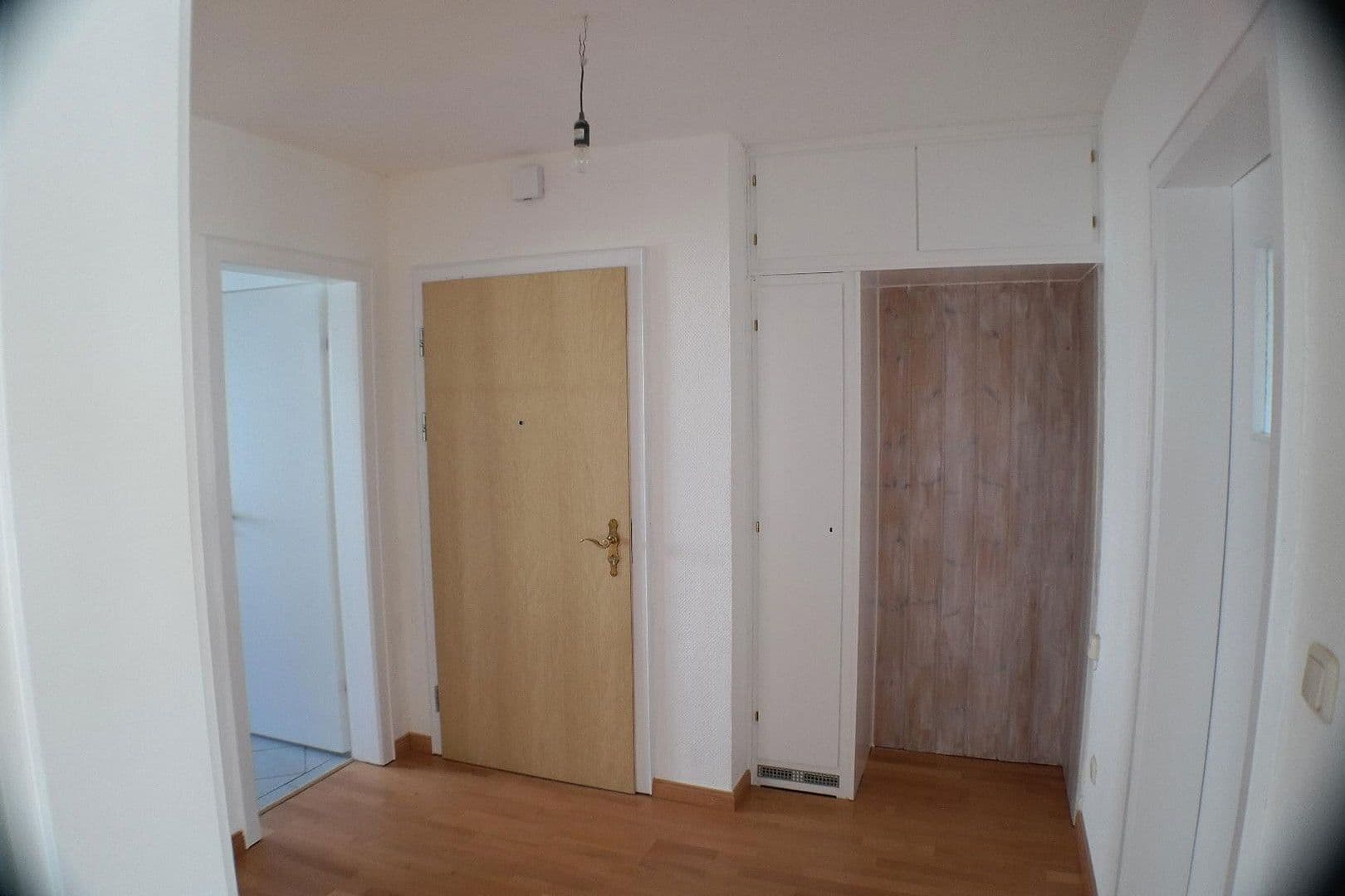 Prenájom bytu 2-izbový 68 m², Taunusstein, Hesensko Prenájom bytu 2-izbový 68 m², Taunusstein, Hesensko