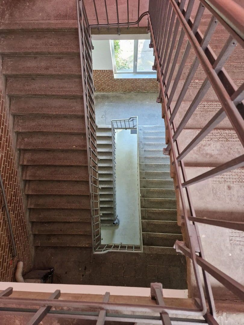 Prenájom bytu 3-izbový 200 m², Berlin, Berlín Prenájom bytu 3-izbový 200 m², Berlin, Berlín