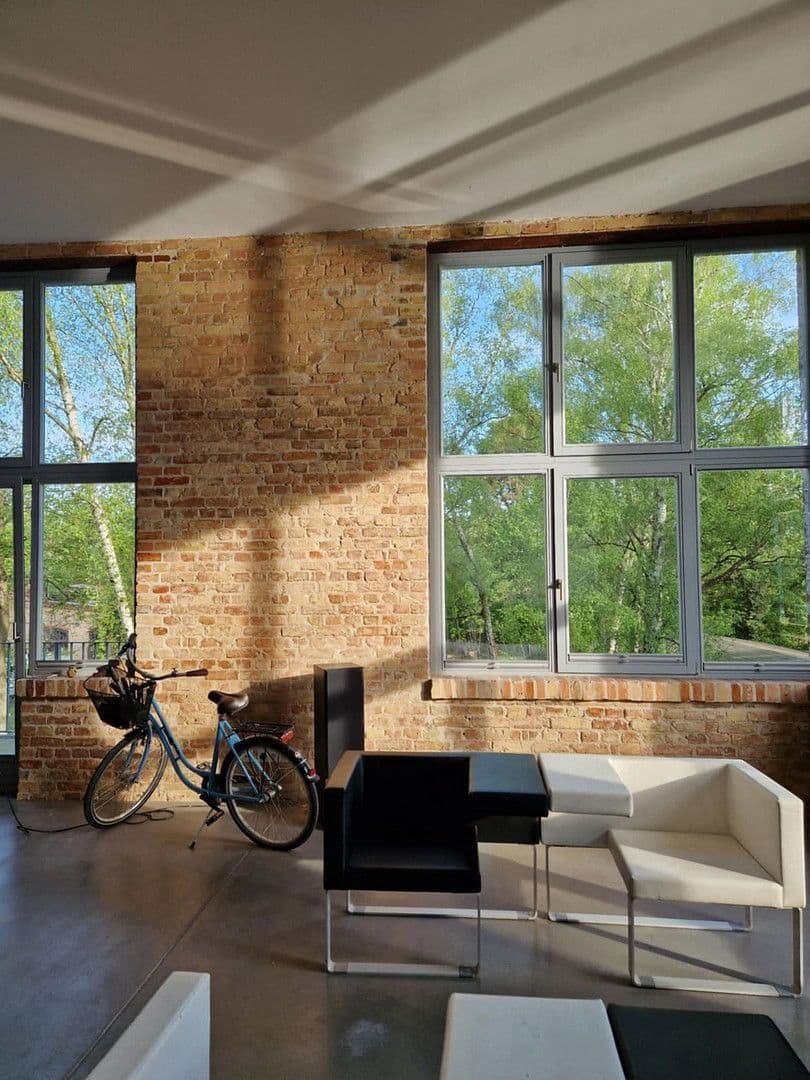 Prenájom bytu 3-izbový 200 m², Berlin, Berlín Prenájom bytu 3-izbový 200 m², Berlin, Berlín