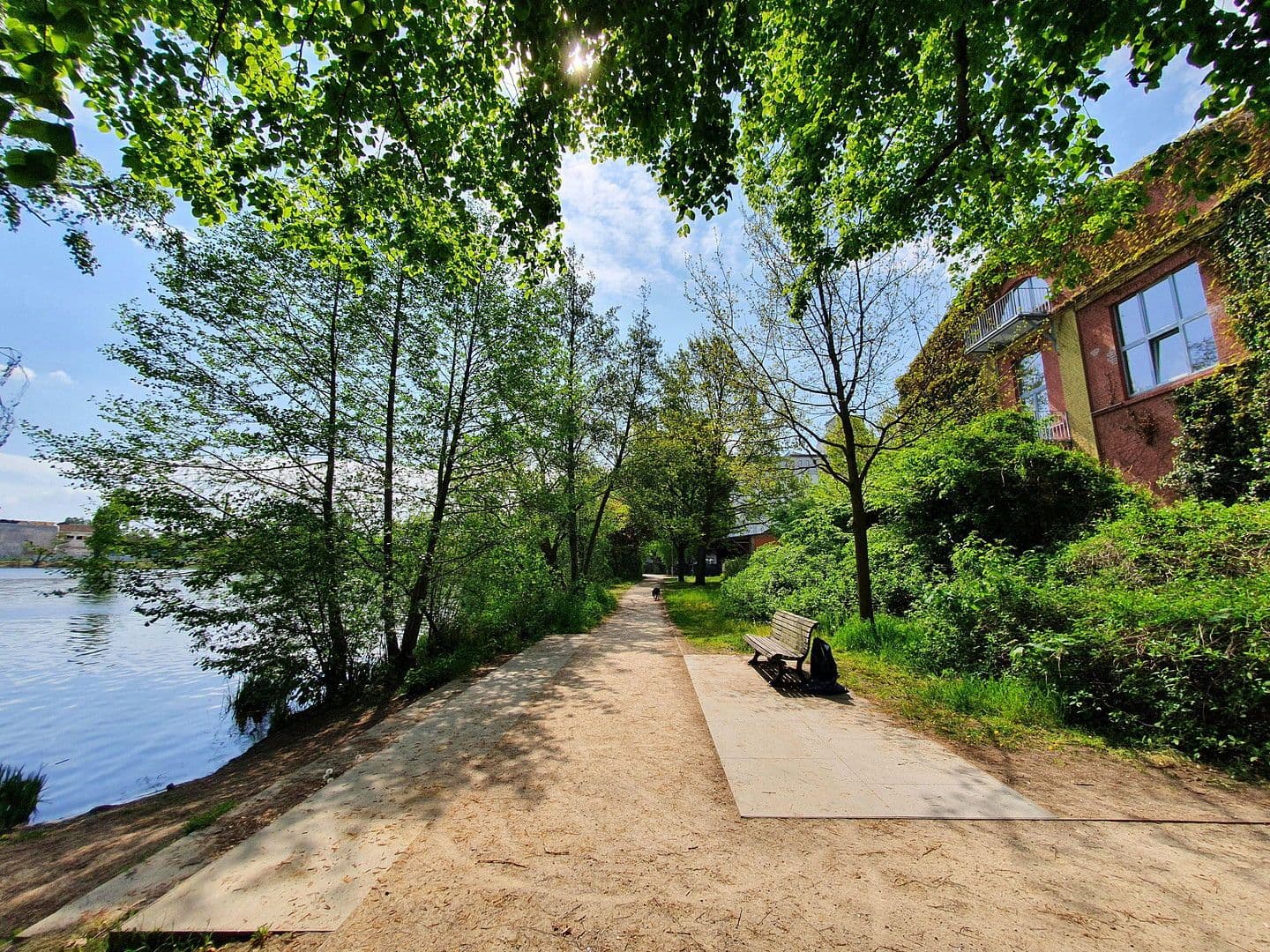 Prenájom bytu 3-izbový 200 m², Berlin, Berlín Prenájom bytu 3-izbový 200 m², Berlin, Berlín