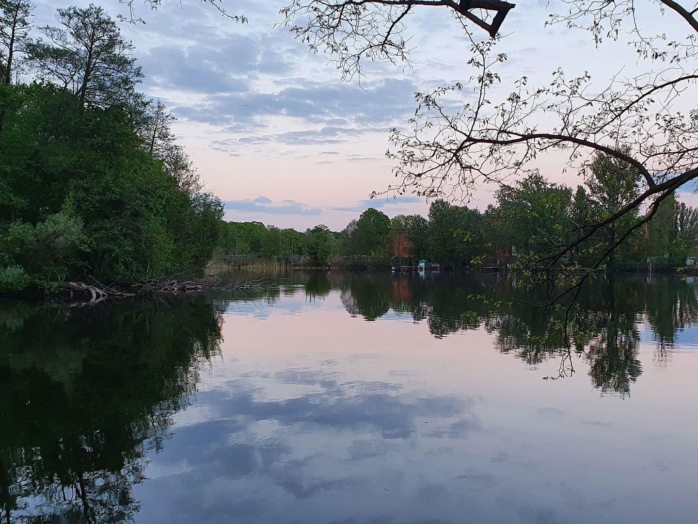 Prenájom bytu 3-izbový 200 m², Berlin, Berlín Prenájom bytu 3-izbový 200 m², Berlin, Berlín