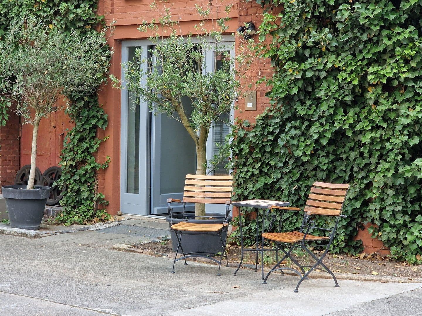 Prenájom bytu 3-izbový 200 m², Berlin, Berlín Prenájom bytu 3-izbový 200 m², Berlin, Berlín