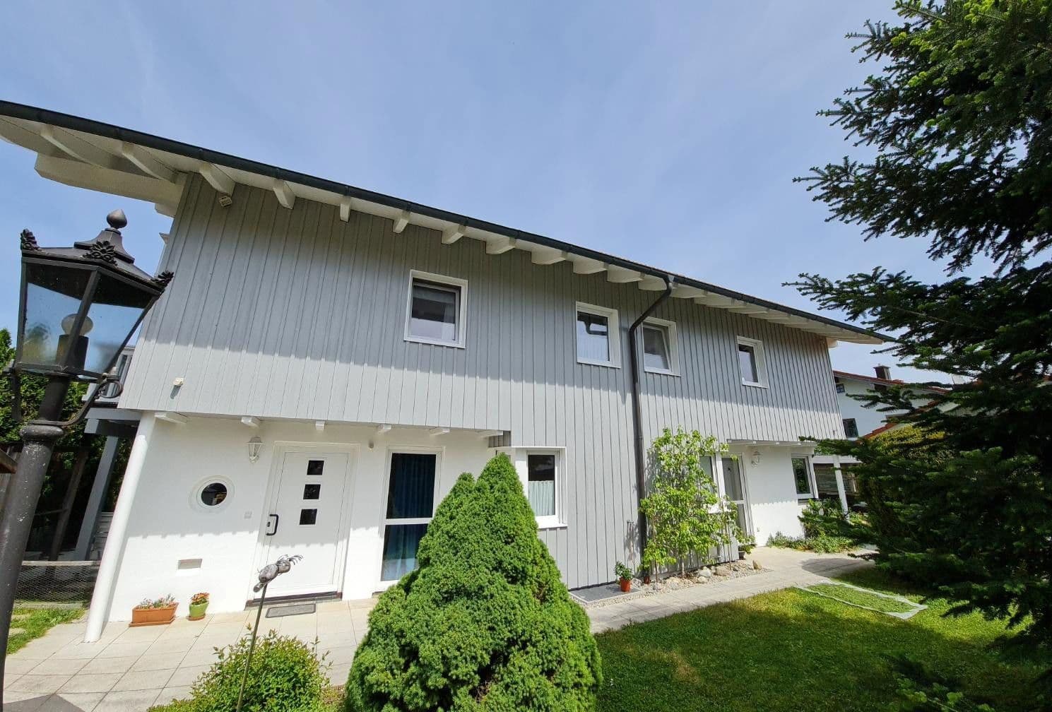 Predaj domu 258 m², pozemek 659 m², Halfing, Bavorsko Predaj domu 258 m², pozemek 659 m², Halfing, Bavorsko