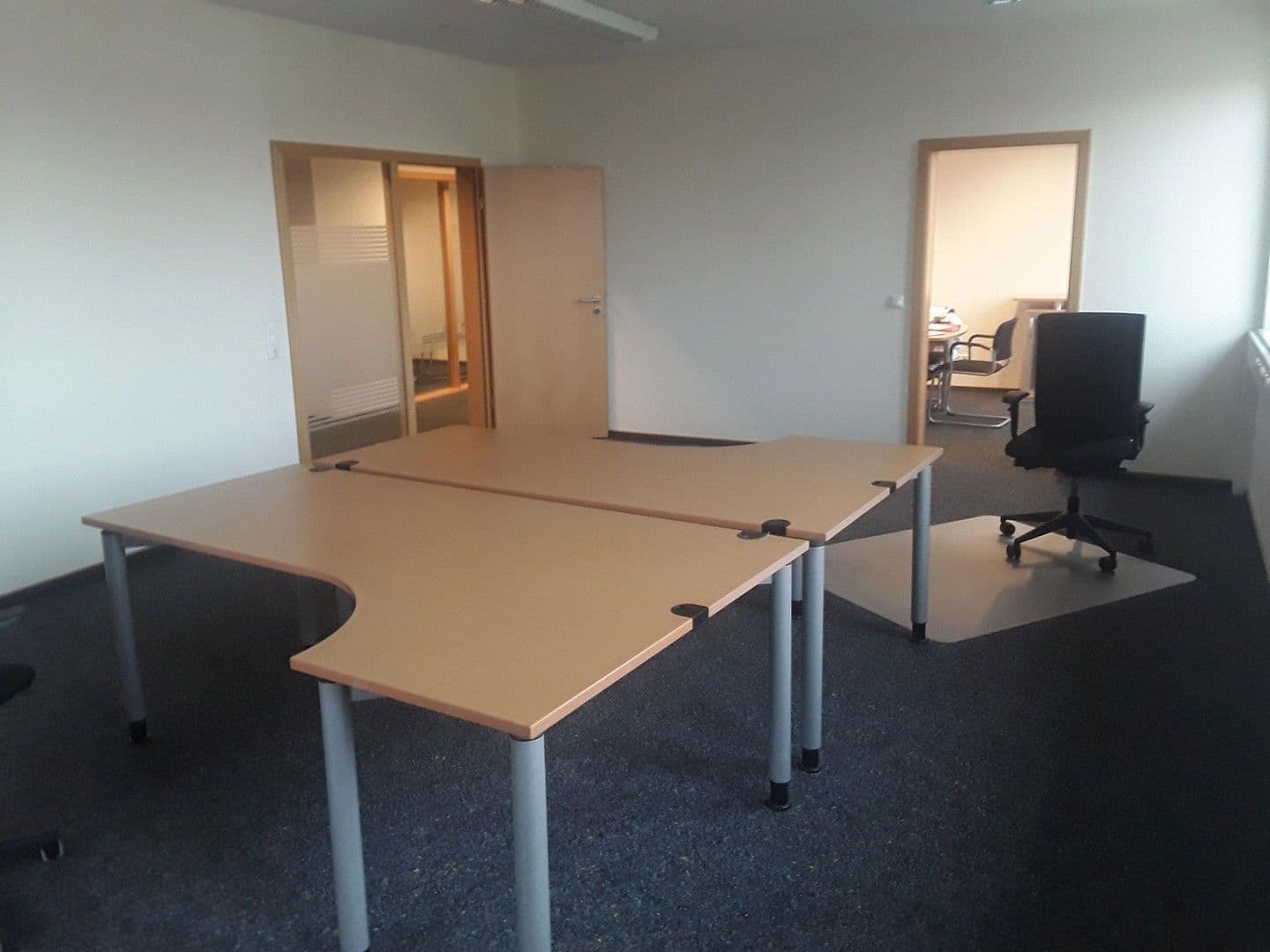 Prenájom kancelárie 258 m², Südbrookmerland, Dolné Sasko Prenájom kancelárie 258 m², Südbrookmerland, Dolné Sasko