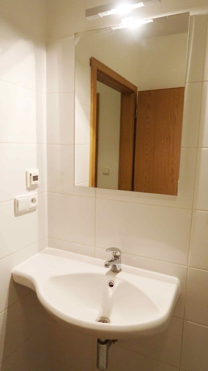 Prenájom bytu 1-izbový 35 m², Jeronýmova, Brno, Jihomoravský kraj Prenájom bytu 1-izbový 35 m², Jeronýmova, Brno, Jihomoravský kraj