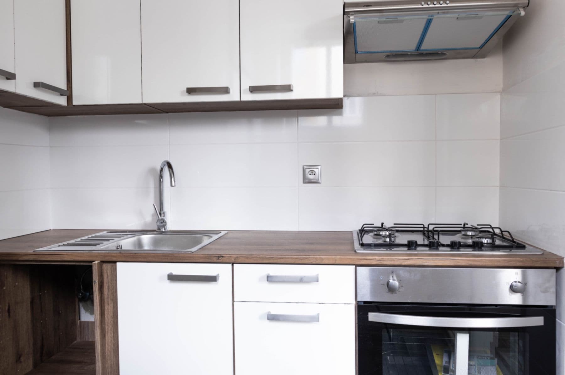 Predaj bytu 3-izbový 88 m², Nad Kajetánkou, Praha, Praha Predaj bytu 3-izbový 88 m², Nad Kajetánkou, Praha, Praha