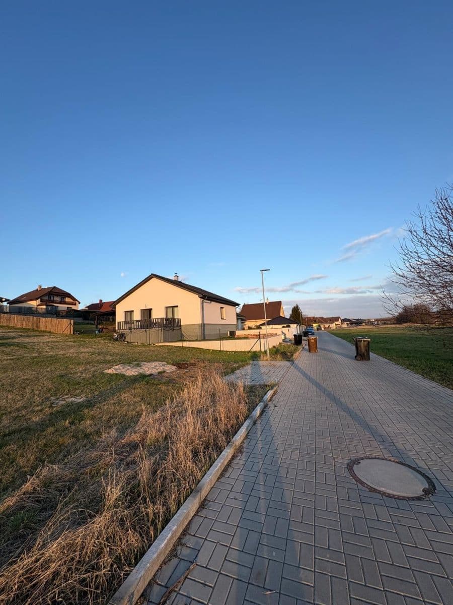 Predaj pozemku 812 m², K Potoku, Plaňany, Středočeský kraj Predaj pozemku 812 m², K Potoku, Plaňany, Středočeský kraj