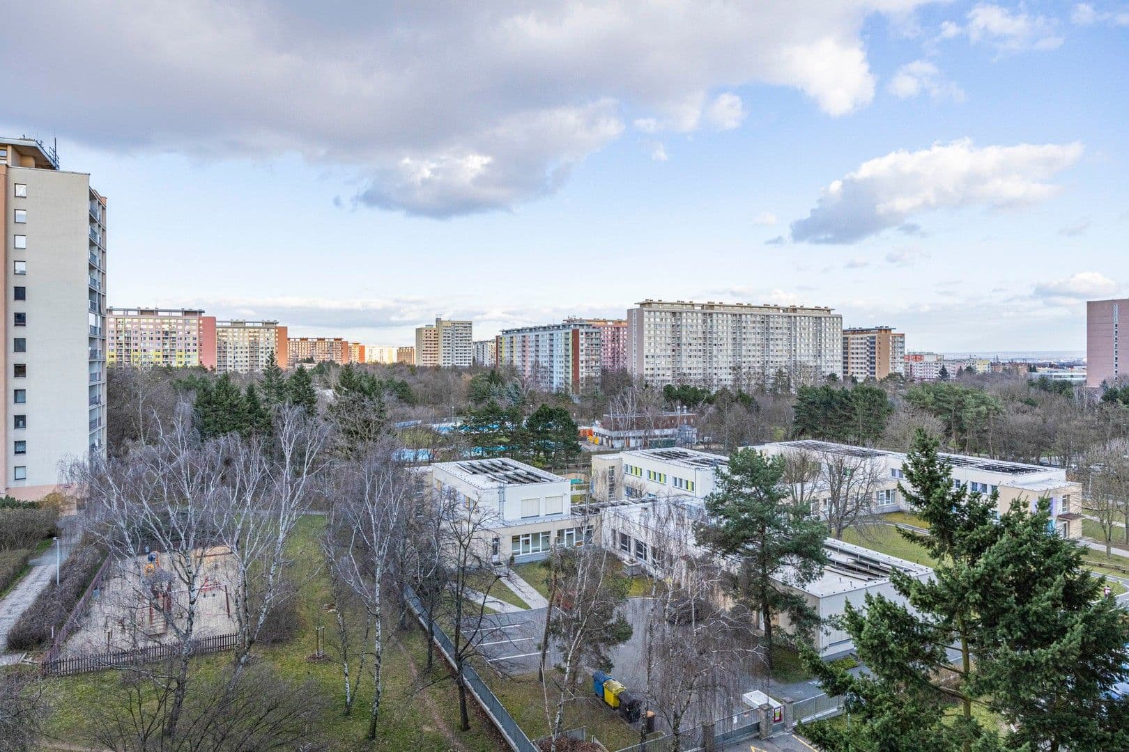 Prenájom bytu 3-izbový 72 m², Šiškova, Praha, Praha Prenájom bytu 3-izbový 72 m², Šiškova, Praha, Praha