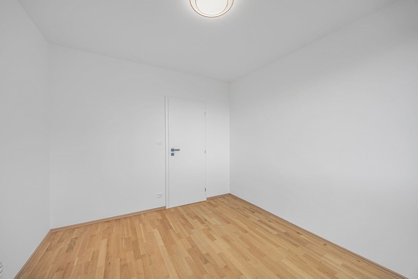 Prenájom bytu 3-izbový 72 m², Šiškova, Praha, Praha Prenájom bytu 3-izbový 72 m², Šiškova, Praha, Praha