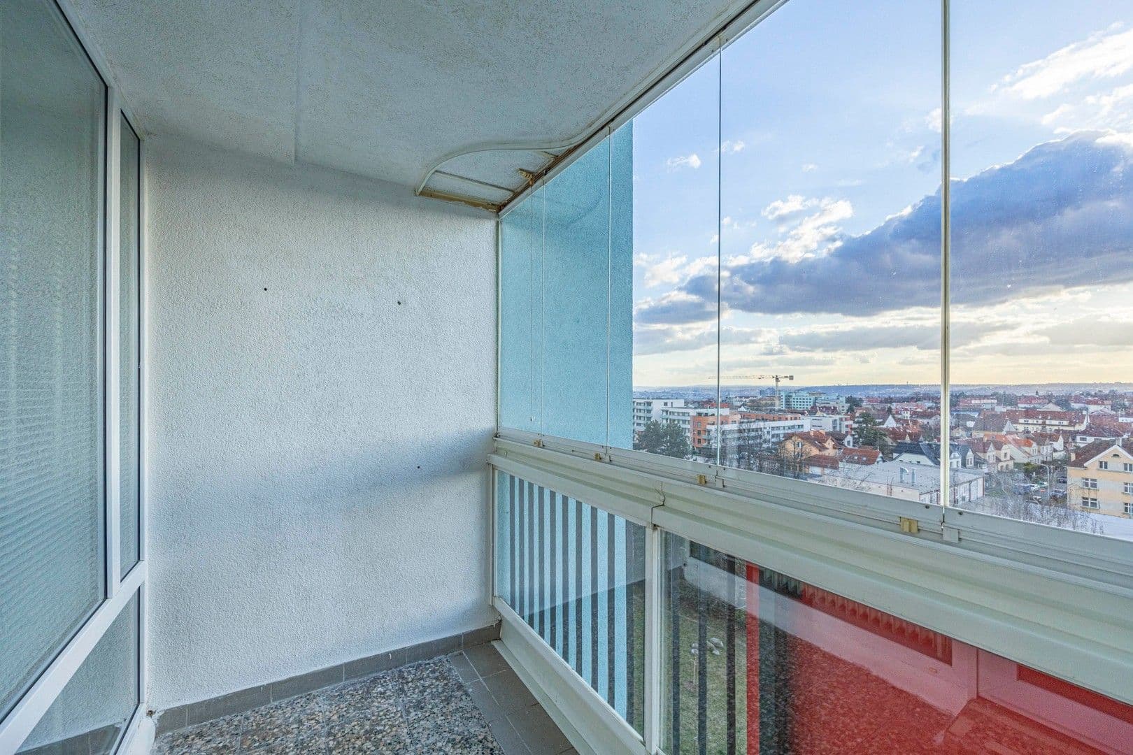 Prenájom bytu 3-izbový 72 m², Šiškova, Praha, Praha Prenájom bytu 3-izbový 72 m², Šiškova, Praha, Praha