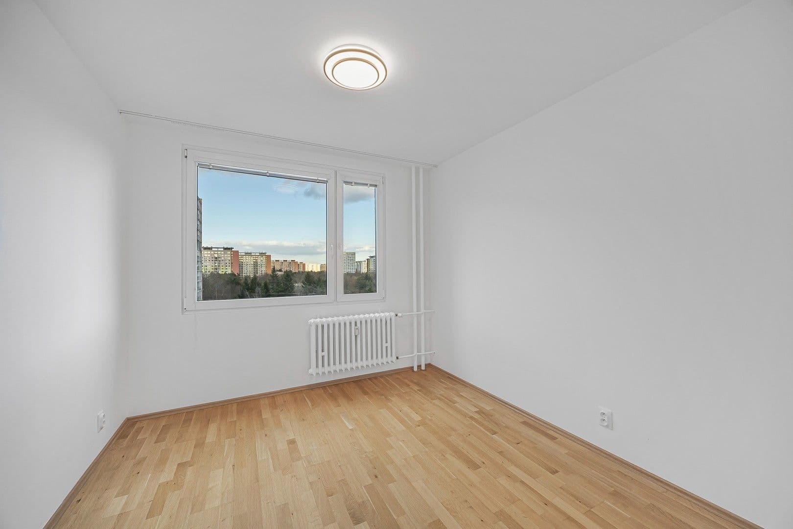 Prenájom bytu 3-izbový 72 m², Šiškova, Praha, Praha Prenájom bytu 3-izbový 72 m², Šiškova, Praha, Praha