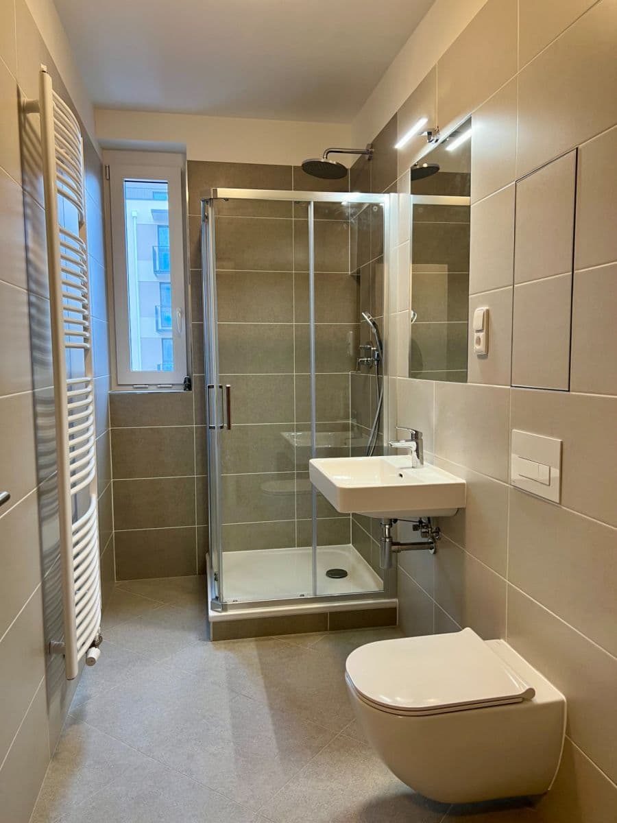 Prenájom bytu 2-izbový 40 m², Nádražní, Kralupy nad Vltavou, Středočeský kraj Prenájom bytu 2-izbový 40 m², Nádražní, Kralupy nad Vltavou, Středočeský kraj