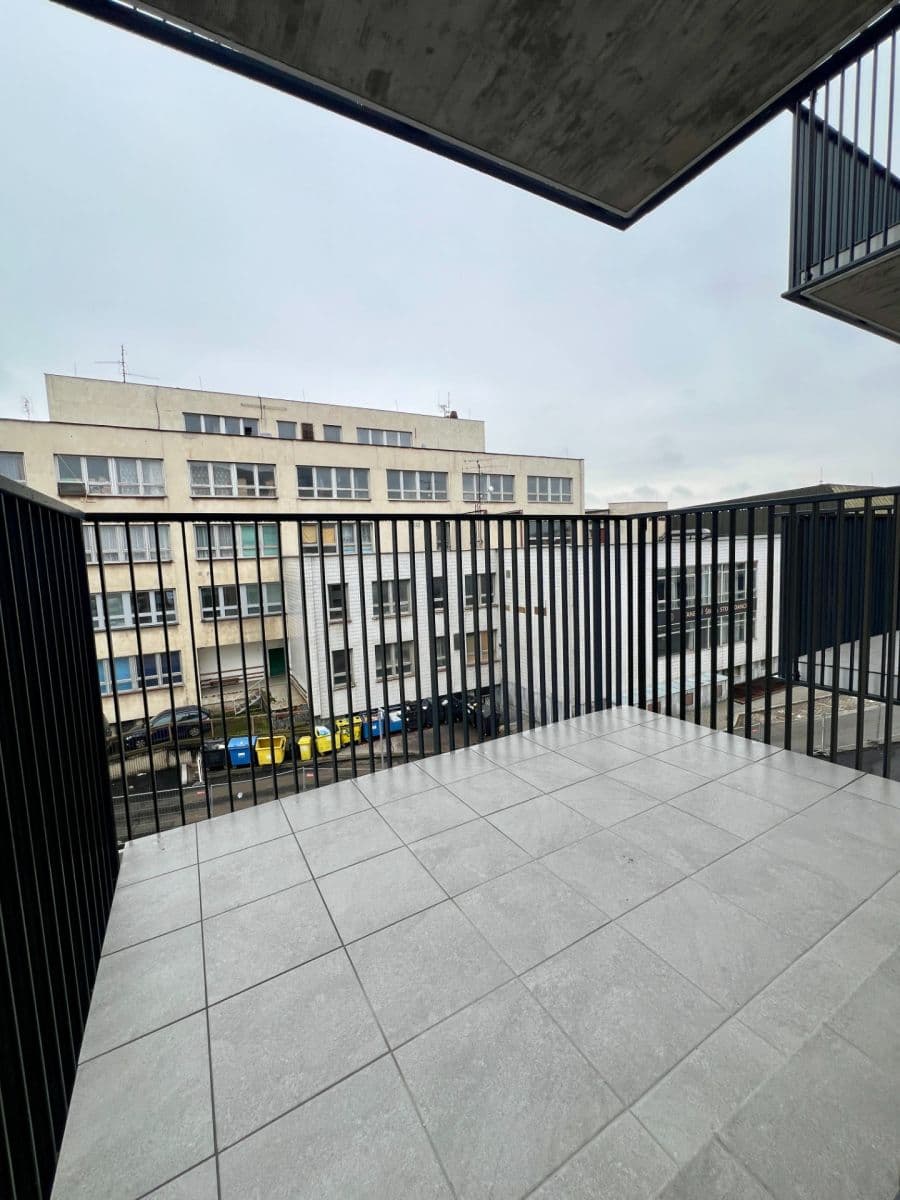 Prenájom bytu 2-izbový 40 m², Nádražní, Kralupy nad Vltavou, Středočeský kraj Prenájom bytu 2-izbový 40 m², Nádražní, Kralupy nad Vltavou, Středočeský kraj