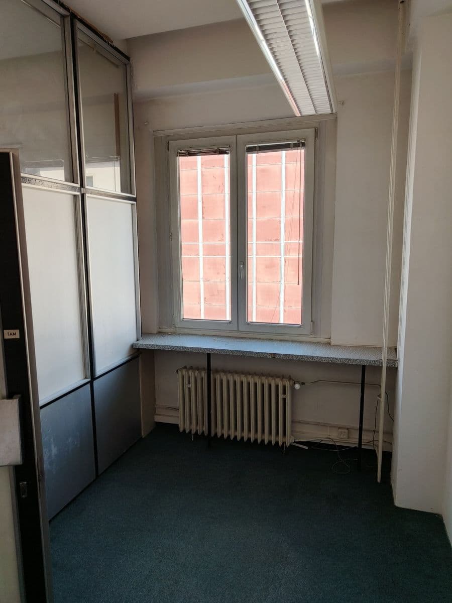 Prenájom kancelárie 48 m², Palachova, Náchod, Královéhradecký kraj Prenájom kancelárie 48 m², Palachova, Náchod, Královéhradecký kraj